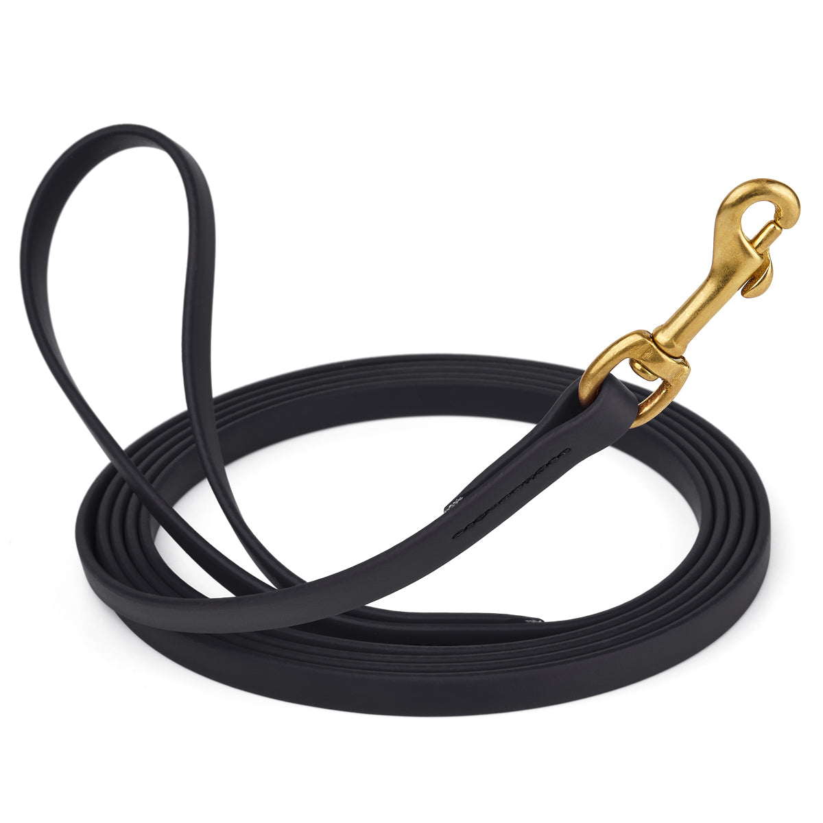 Black Biothane leash for dogs with brass snap, length 20 feet, width 1/2 inch